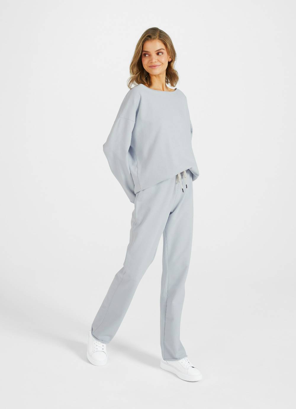 Juvia Wide Leg Fit - Sweatpants