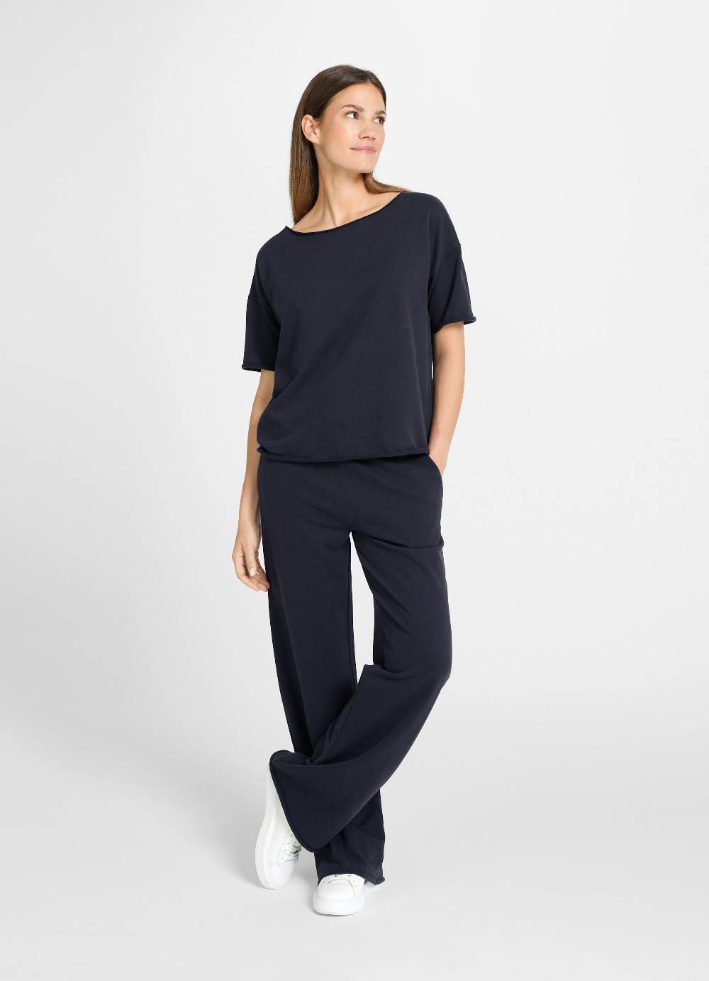 Juvia Wide Leg Fit - Sweatpants