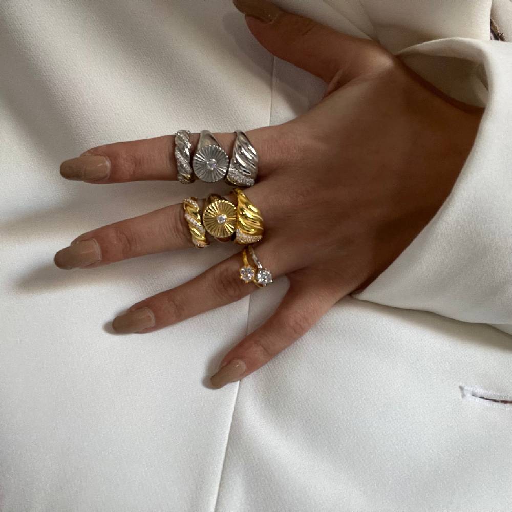 Kardelen Daisy Solitaire Ring - 925 SILBER