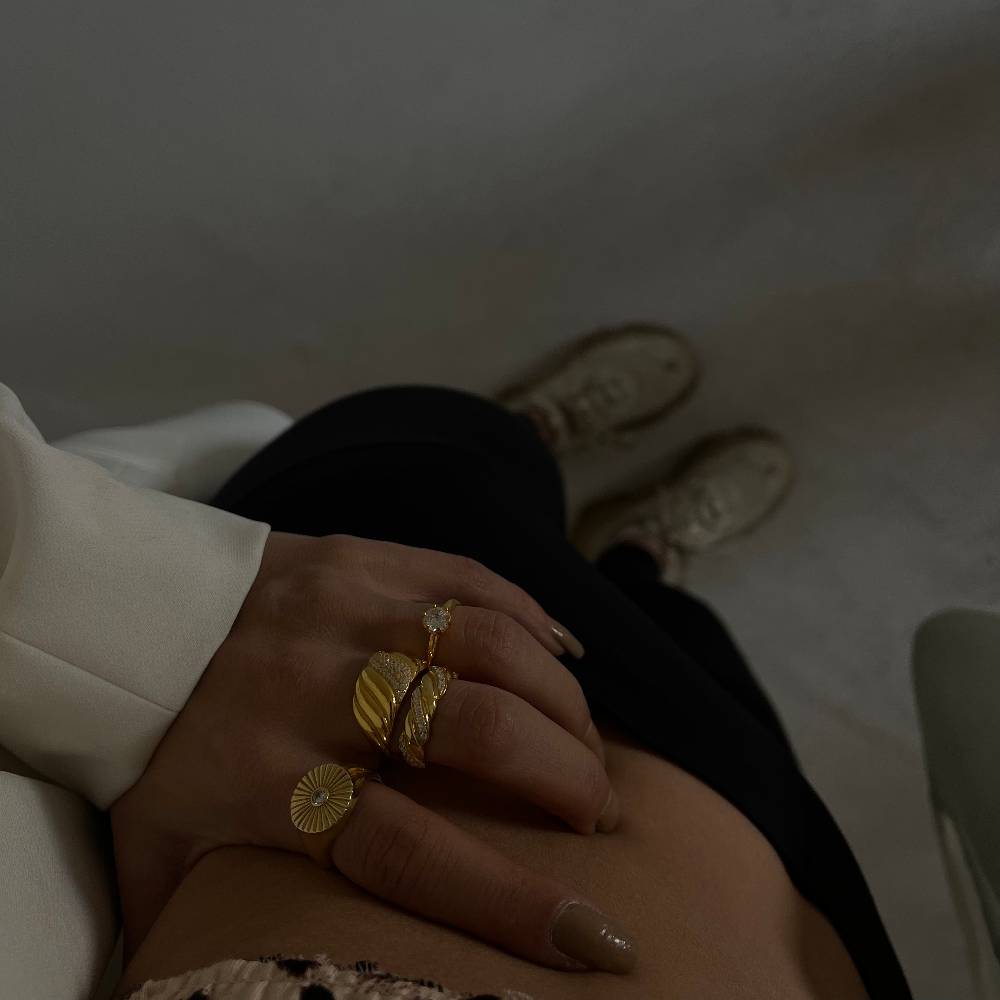 Kardelen Wave Zirconia Ring - 925 SILBER