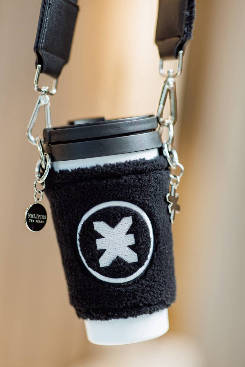 Karo Kauer Cupholder Nelipies X Karo Kauer