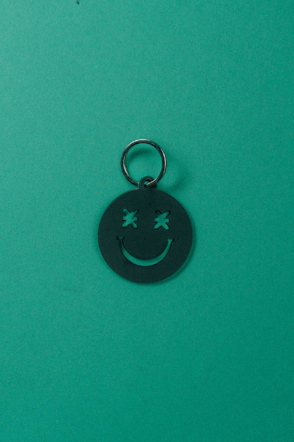 Karo Kauer Keychain Smiley Black