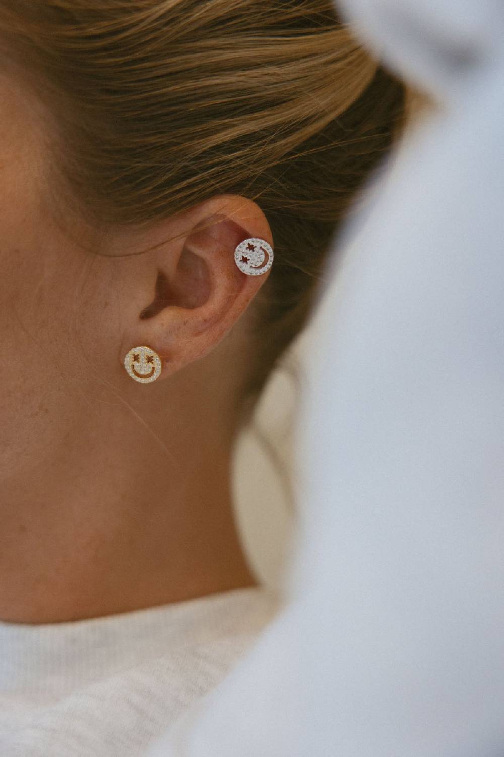 Karo Kauer Smile Studs Sparkle Silver