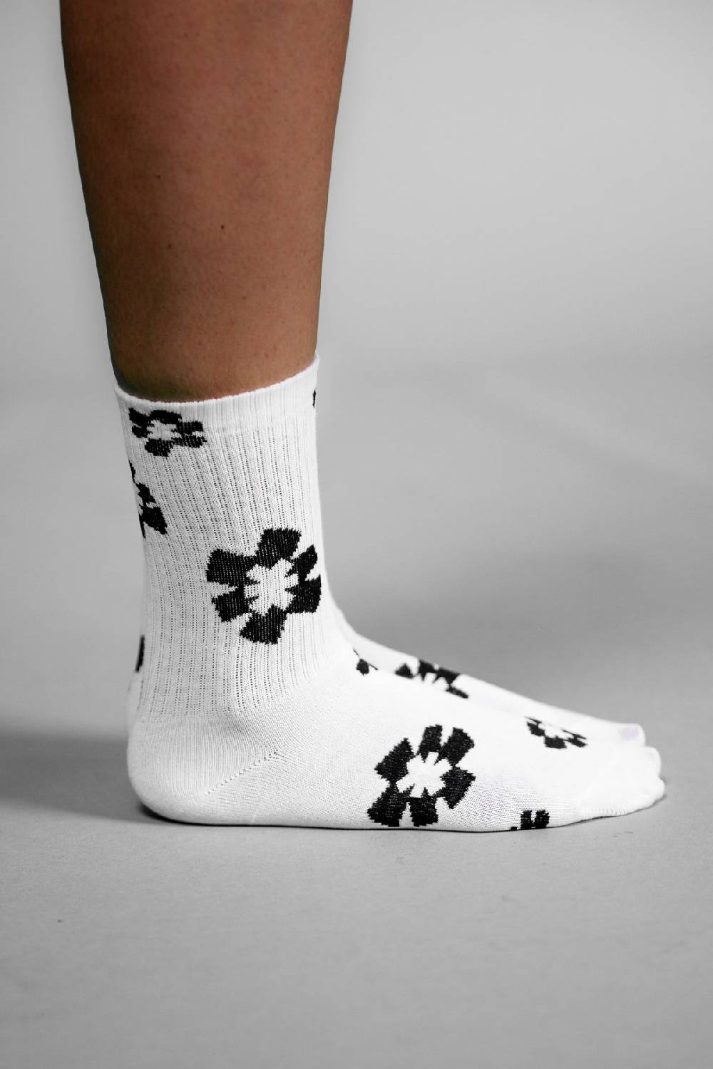 Karo Kauer Socks Birthday Flower