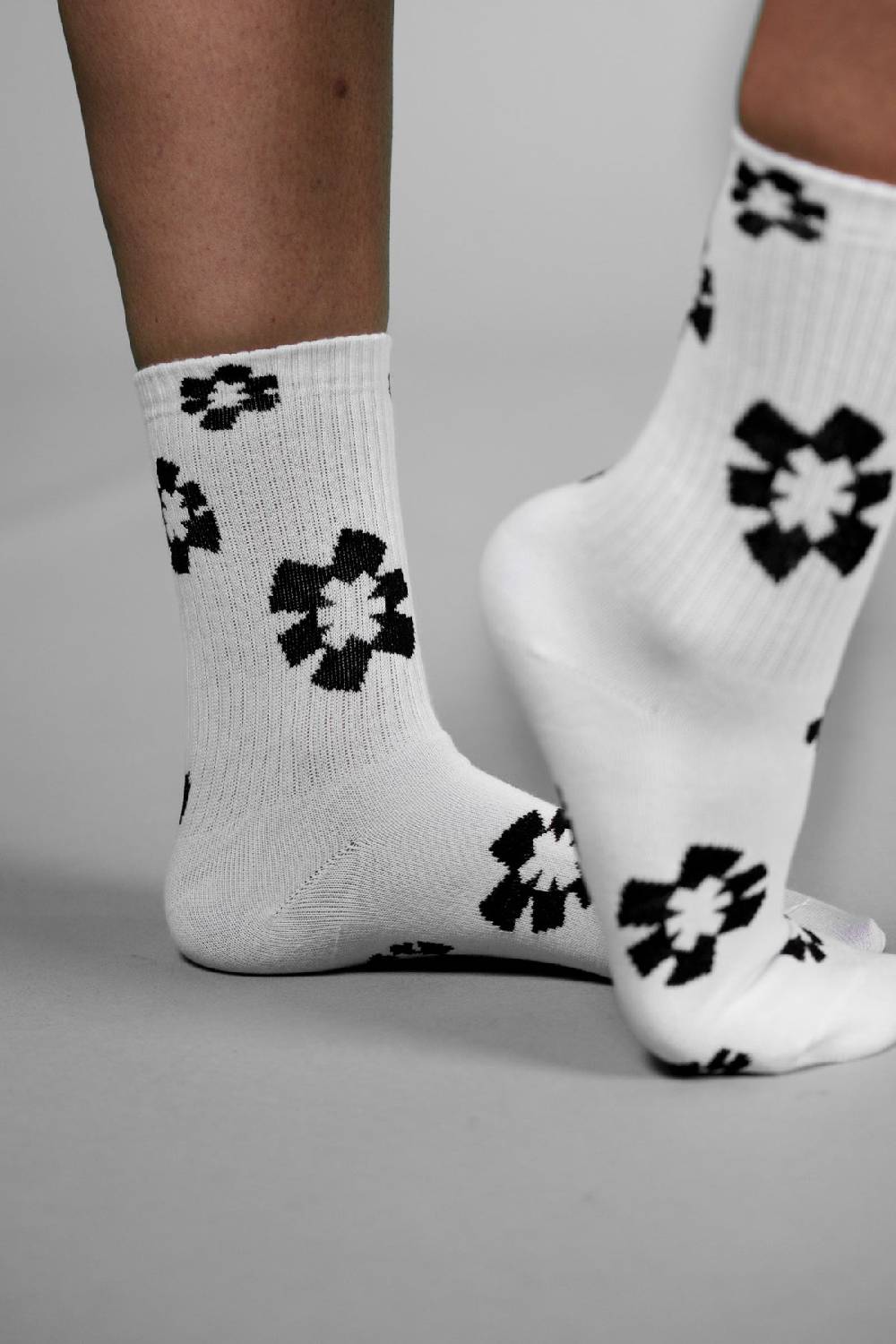 Karo Kauer Socks Birthday Flower