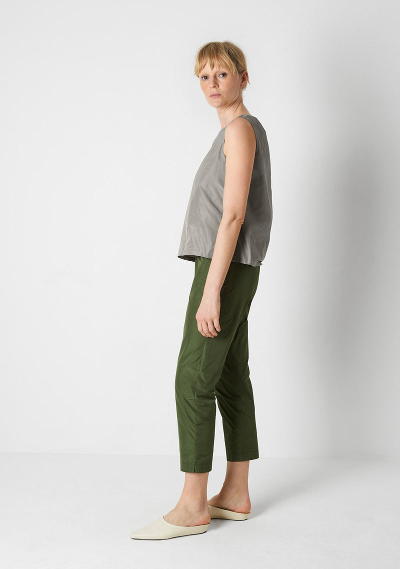 Katharina Hovman Caprihose green tea