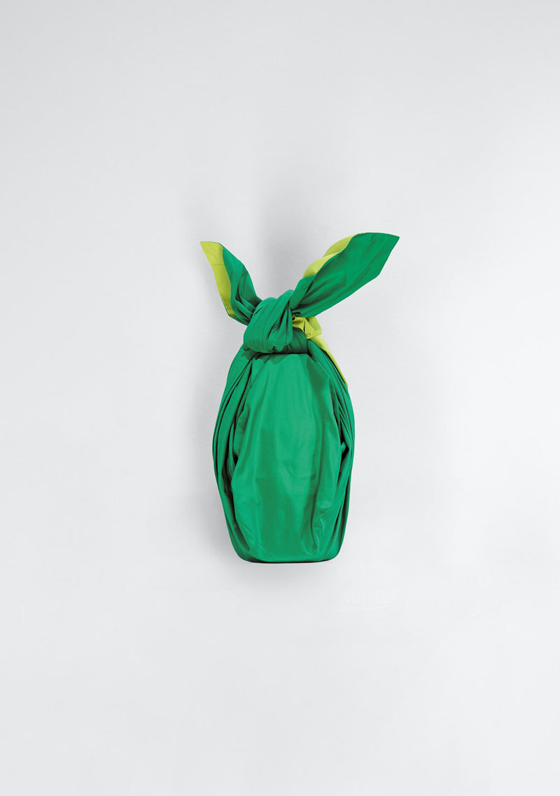 Katharina Hovman Furoshiki gras-wasabi, medium
