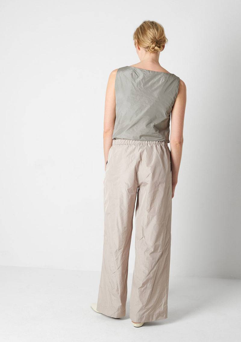 Katharina Hovman Hose Sandy