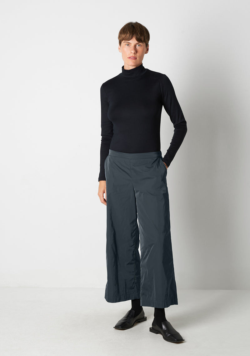 Katharina Hovman Hose weit heavy Taffetas, antra