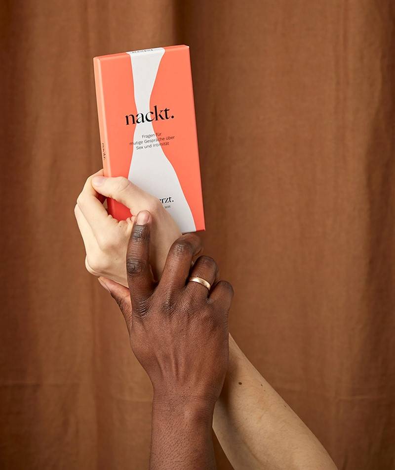 Kauf Dich Glücklich BEHERZT nackt. Spiel