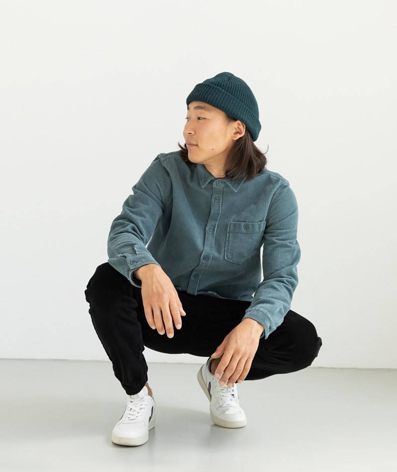 KAUF DICH GLüCKLICH Cordhemd Taubenblau aus Bio-Baumwolle