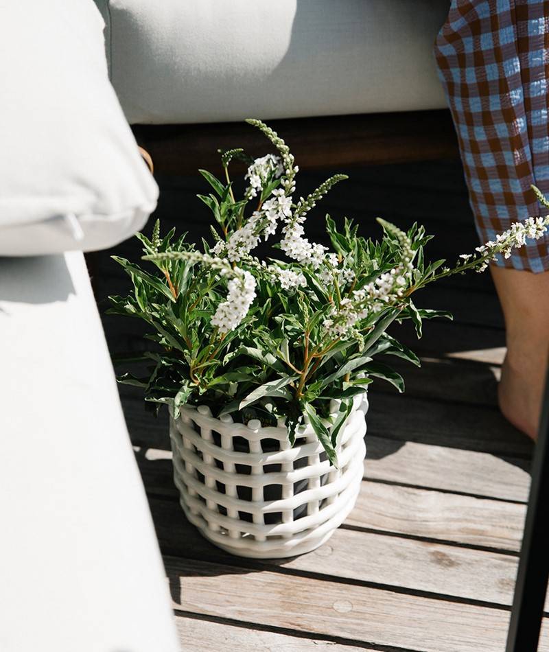 Kauf Dich Glücklich FERM LIVING Ceramic Korb Weiü