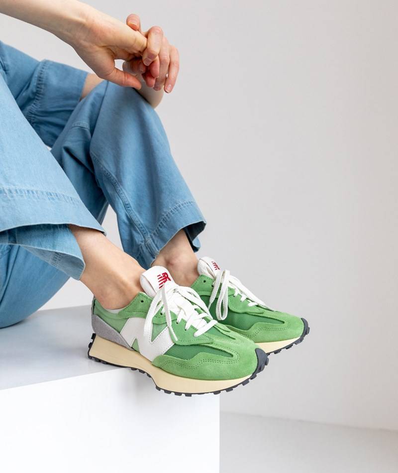 Kauf Dich Glücklich NEW BALANCE 327 Sneaker Grün