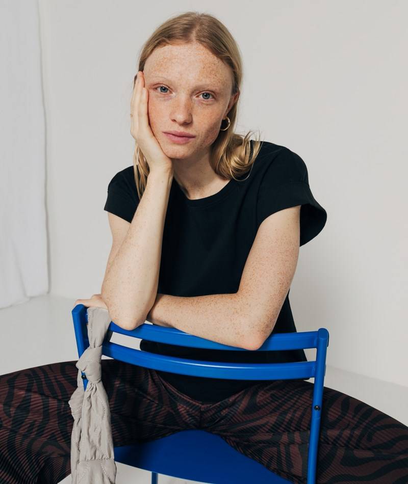 KAUF DICH GLüCKLICH T-Shirt Schwarz aus Bio-Baumwolle