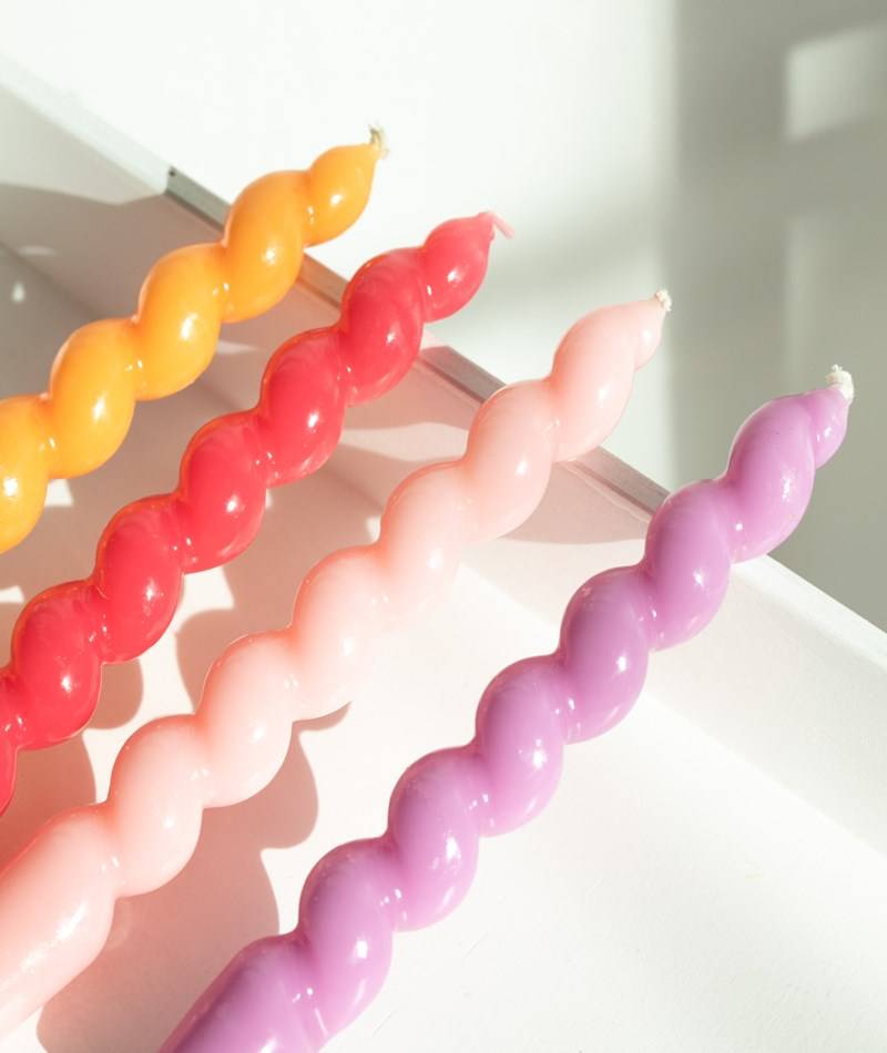 Kauf Dich Glücklich YUKU Kerze Lila