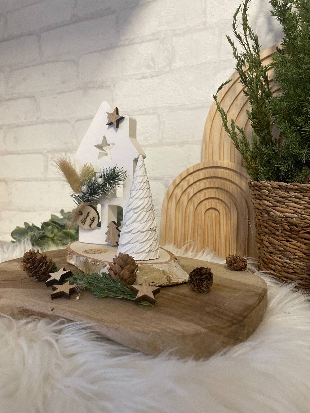 KB Socken Häuschen Deko Auf Birkenholzscheibe , Weihnachtsdeko, Advent Deko, Deko Wohnzimmer, Keraflott Deko Weihnachtshaus, Tisch Deko Advent