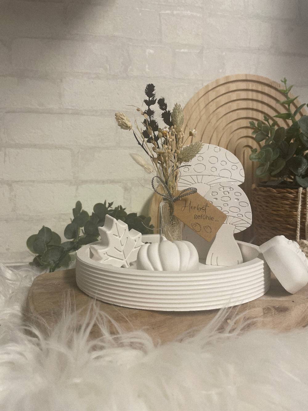 KB Socken Herbst Deko Teller Set Pilze, Dekoration, " Herbstgefühle", Graviert, Beton Deko, Trockenblumen, Kürbisse, Eichel, Herbstblätter,