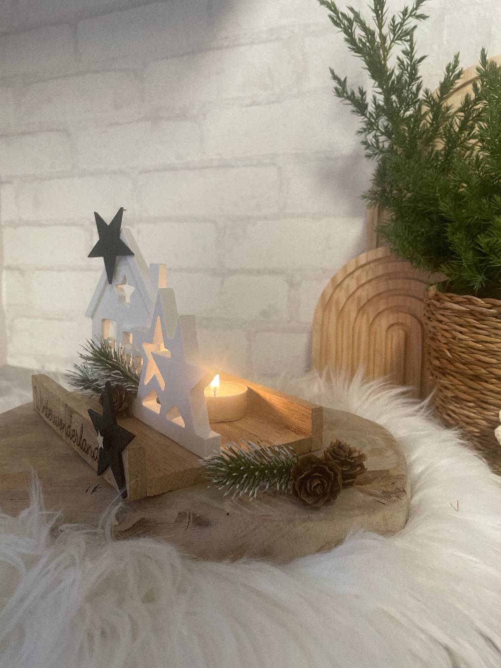 KB Socken Lichthaus, Weihnachtsdeko, Advent, Teelichthalter, Windlicht, Stern, Haus, Skandi, Weihnachten, Wohnzimmer Deko, Holzdeko Wohnzimmer