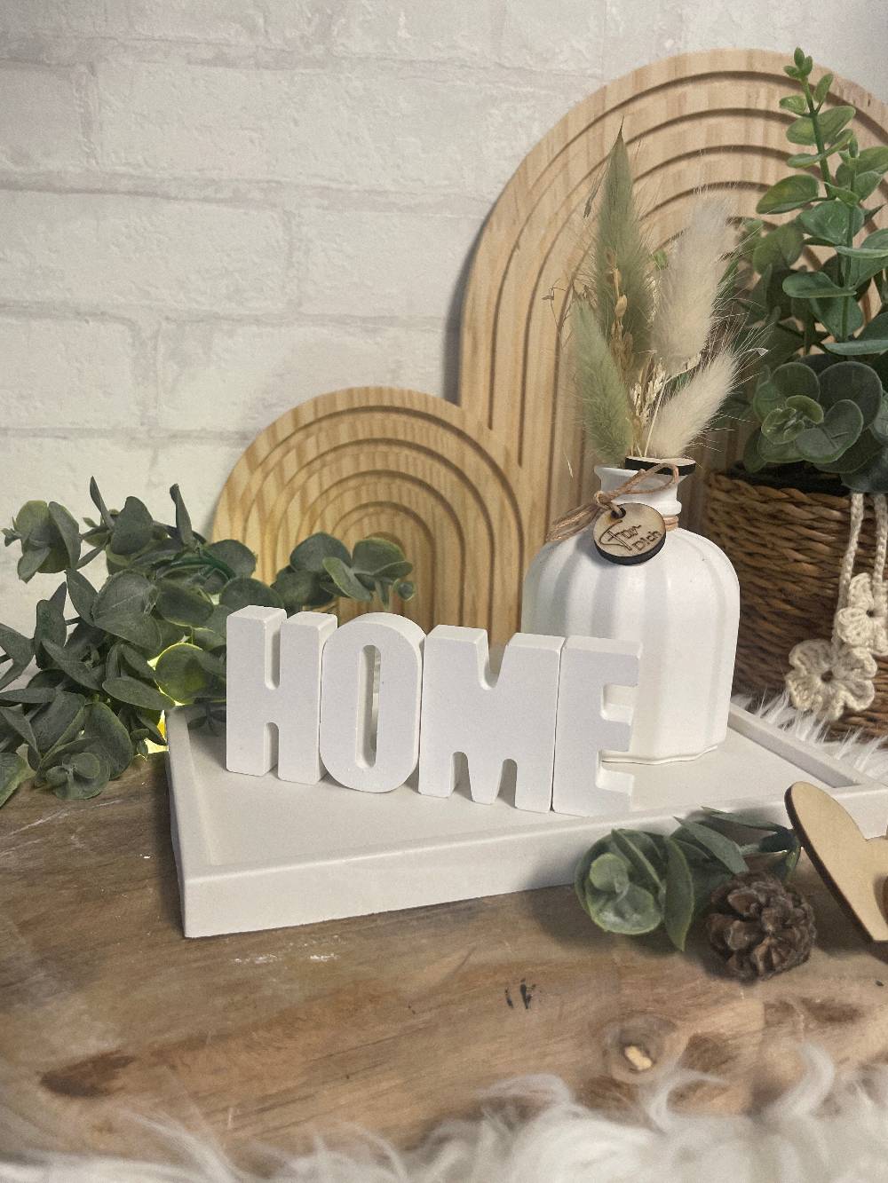 KB Socken Vase Mit Trockenblumen Auf Tablett Mit Schriftzug " Home" Keraflott Formen Wohnakzente, Keramik,Wohndeko, Dekoratives Tablett