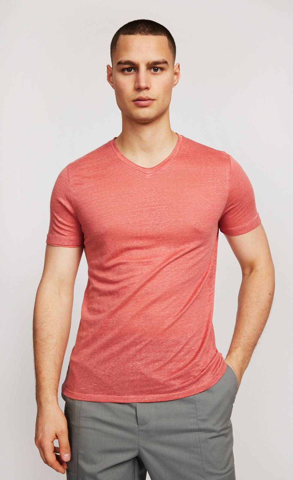 Kiefermann Flynn Leinen V-Ausschnitt-T-Shirt