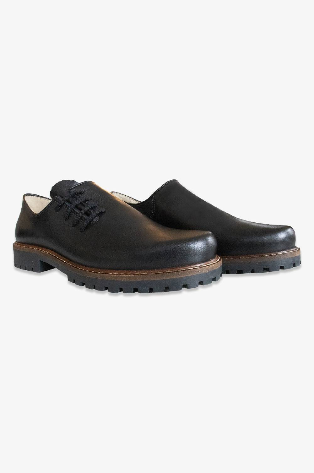 Kinga Mathe Glattleder Trachtenschuhe mit seitlicher Schnürung