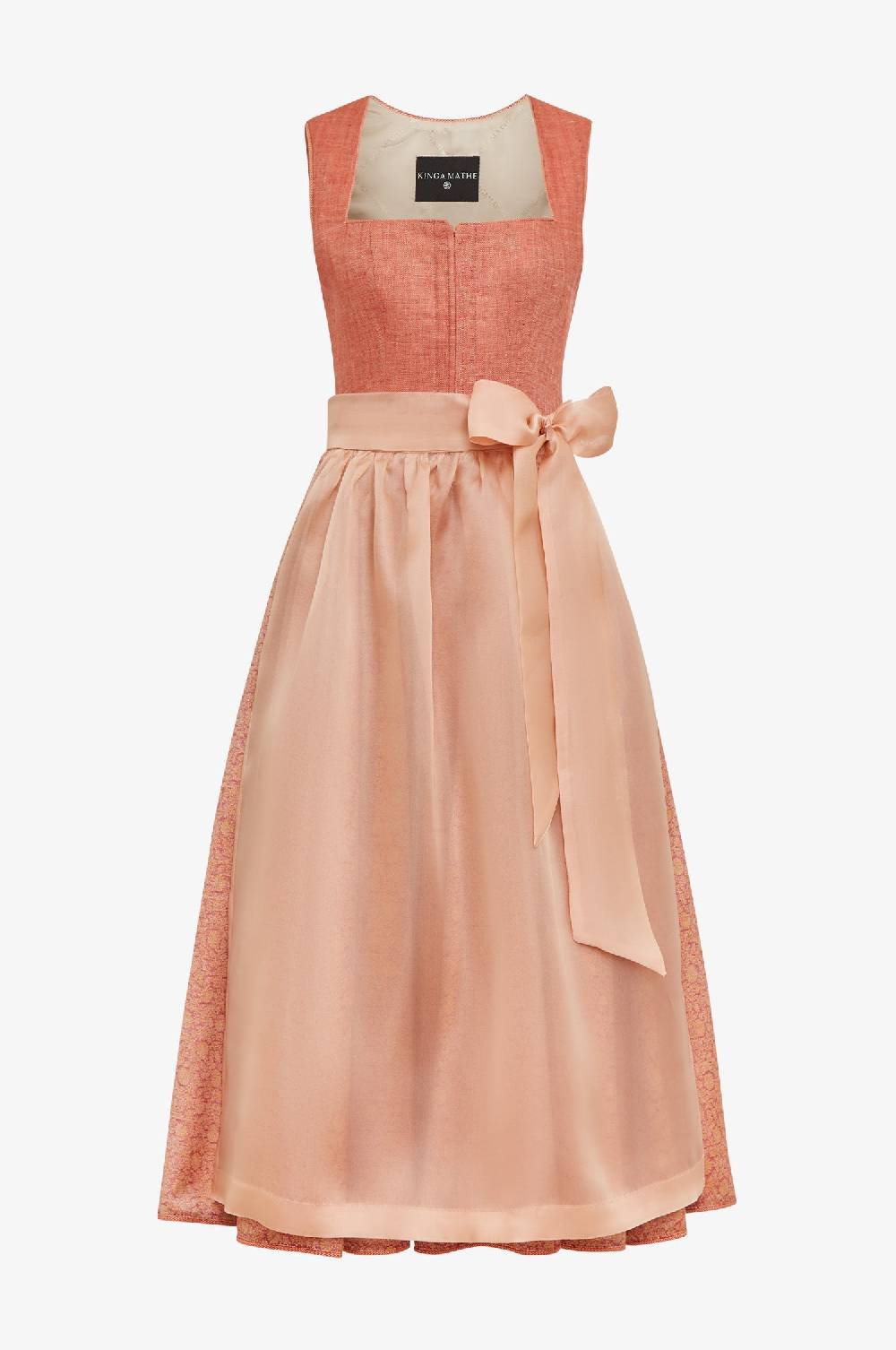 Kinga Mathe Dirndl Alcamo in Rostrot