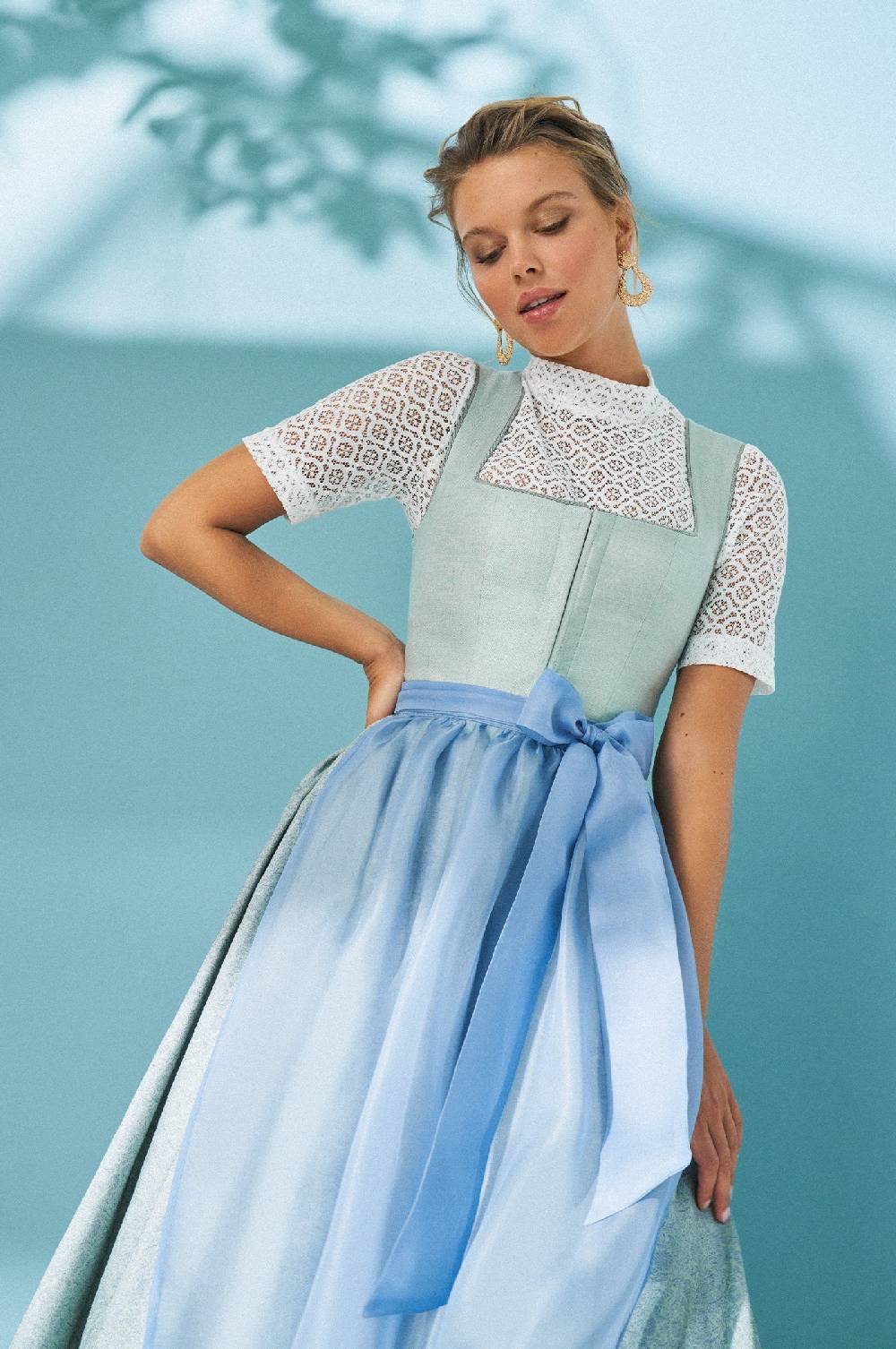 Kinga Mathe Dirndl Alcamo In Salbei