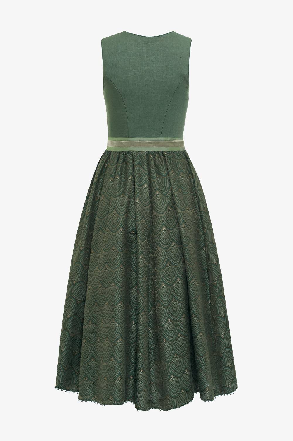 Kinga Mathe Dirndl Almauftrieb In Pinie