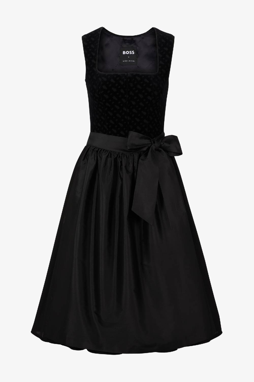 Kinga Mathe Dirndl BOSS in Schwarz
