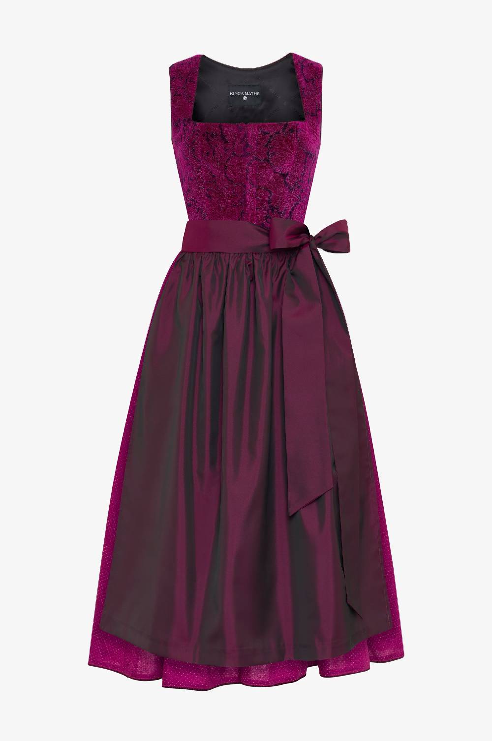 Kinga Mathe Dirndl Genf in Cassis