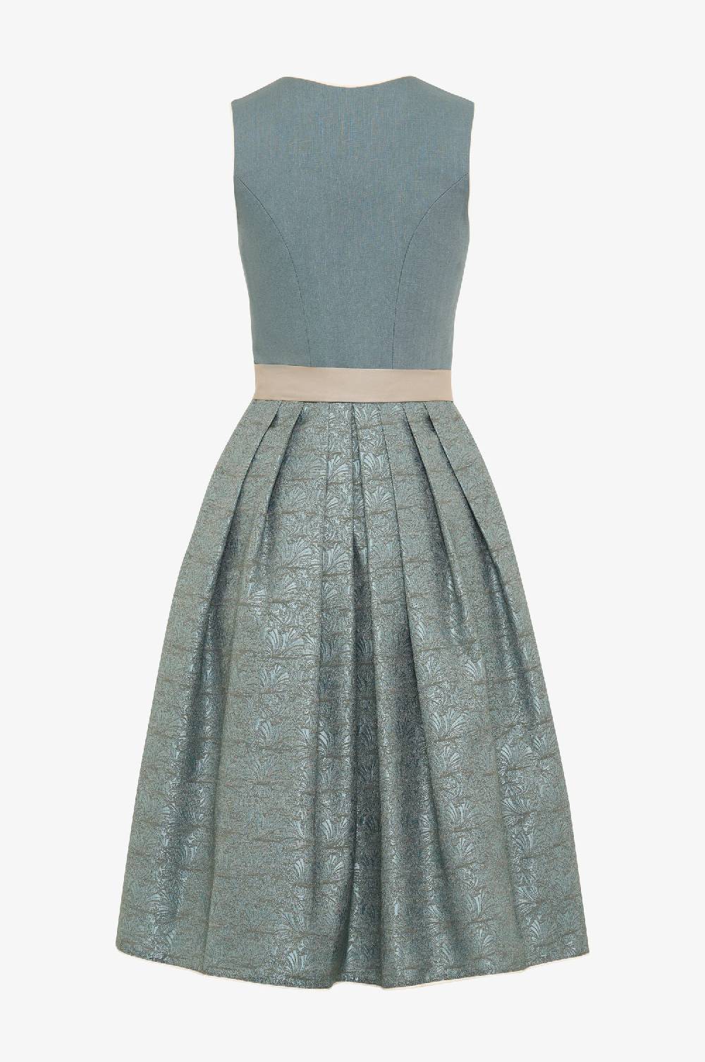 Kinga Mathe Dirndl Irina In Stein