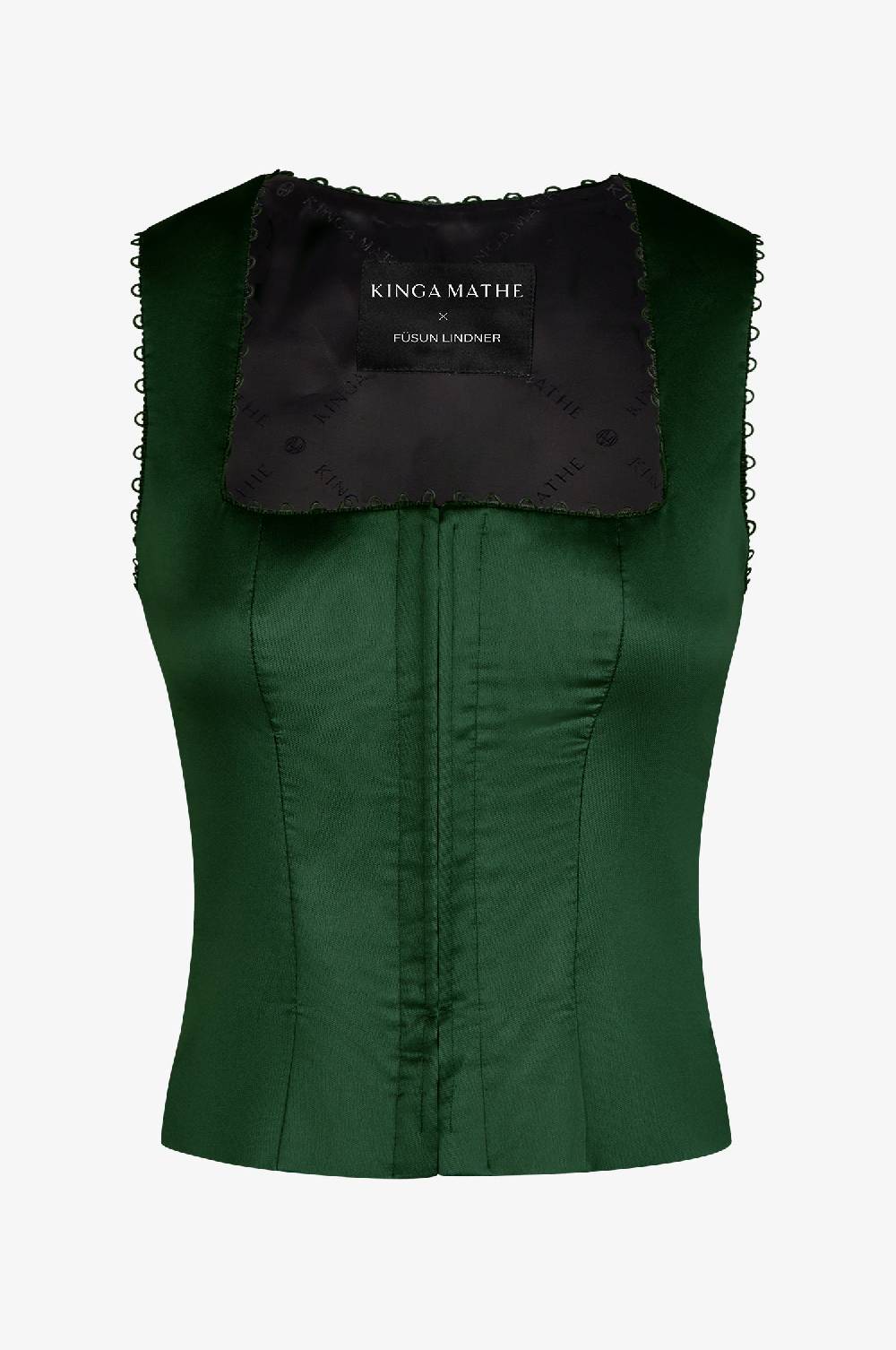 Kinga Mathe Mieder Füsun in Smaragd