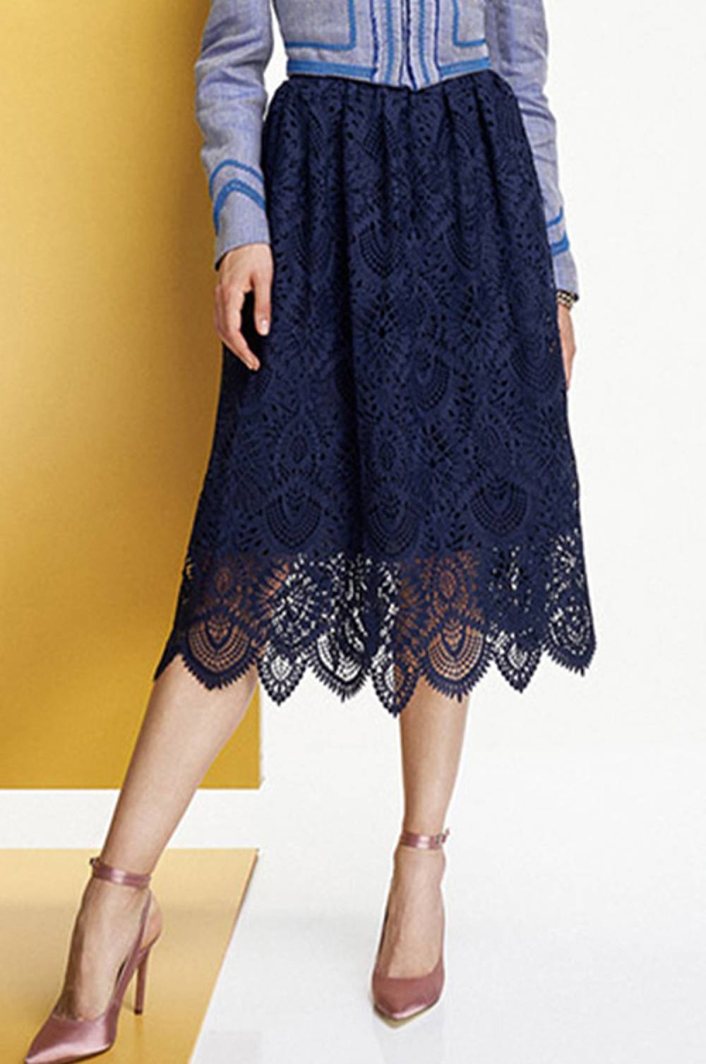 Kinga Mathe Rock Carmen in Marine