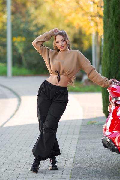 Koucla Sexy Koucla Crop Pullover