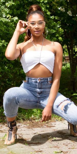 Koucla Sexy Mom Fit Highwaist Jeans mit Cut-Outs