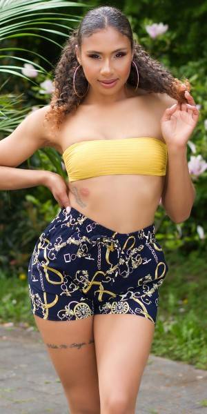 Koucla Trendy Highwaist Shorts mit Kettenprint