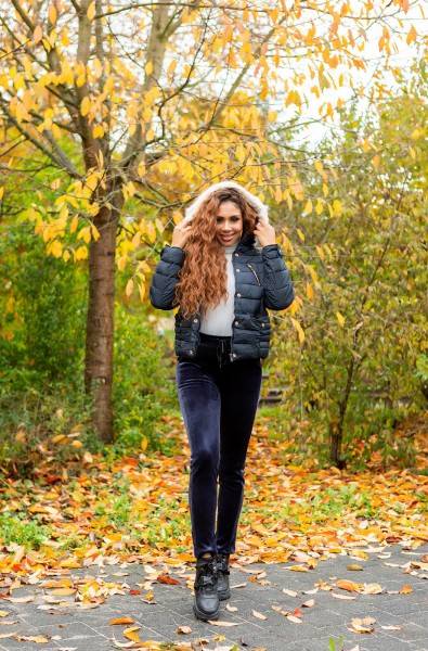 Koucla Trendy Kurze Winterjacke Mit Kapuze