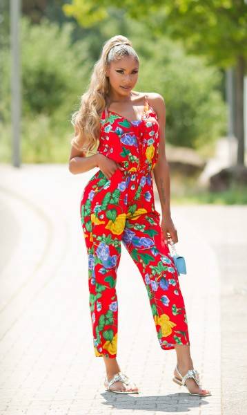 Koucla Trendy Sommer Overall Mit Floralem Print