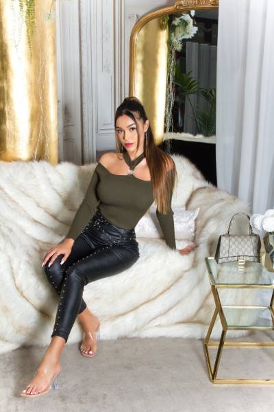 Koucla Sexy KouCla Ripp Pulli Mit Cut Out Und Strass