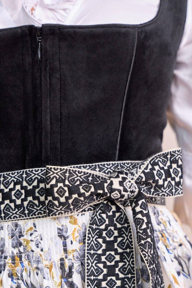 Krüger Madl Dirndl Lona (60cm)