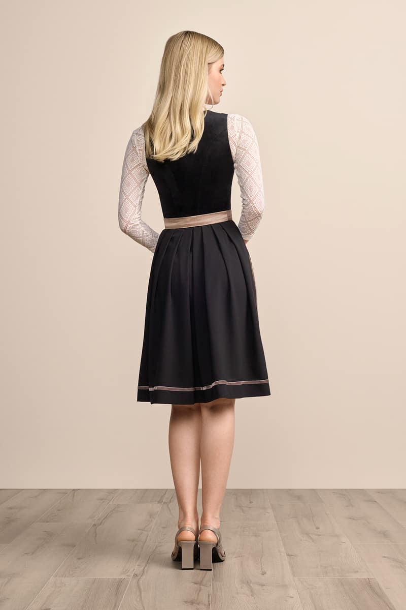 Krüger Madl Dirndl Suzanne (60cm)