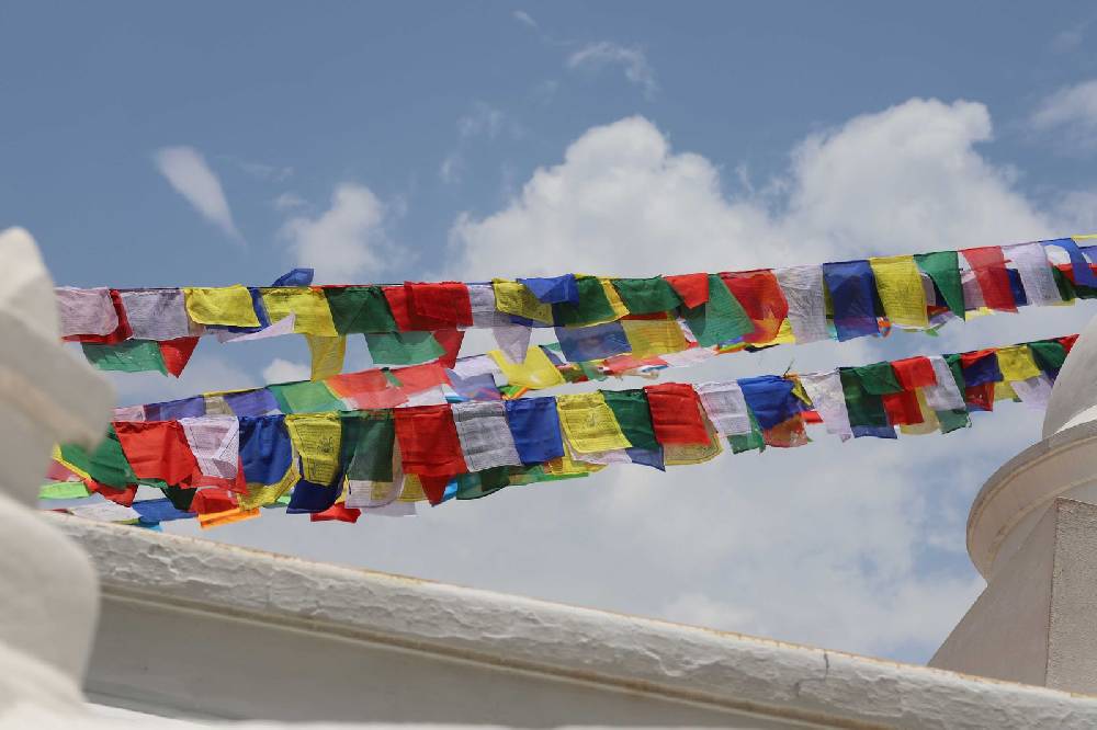 Kunst Und Magie Tibetische Gebetsfahnen Medizin Buddha Mantra Bunt ca 2,2m Tibet Praying Flag