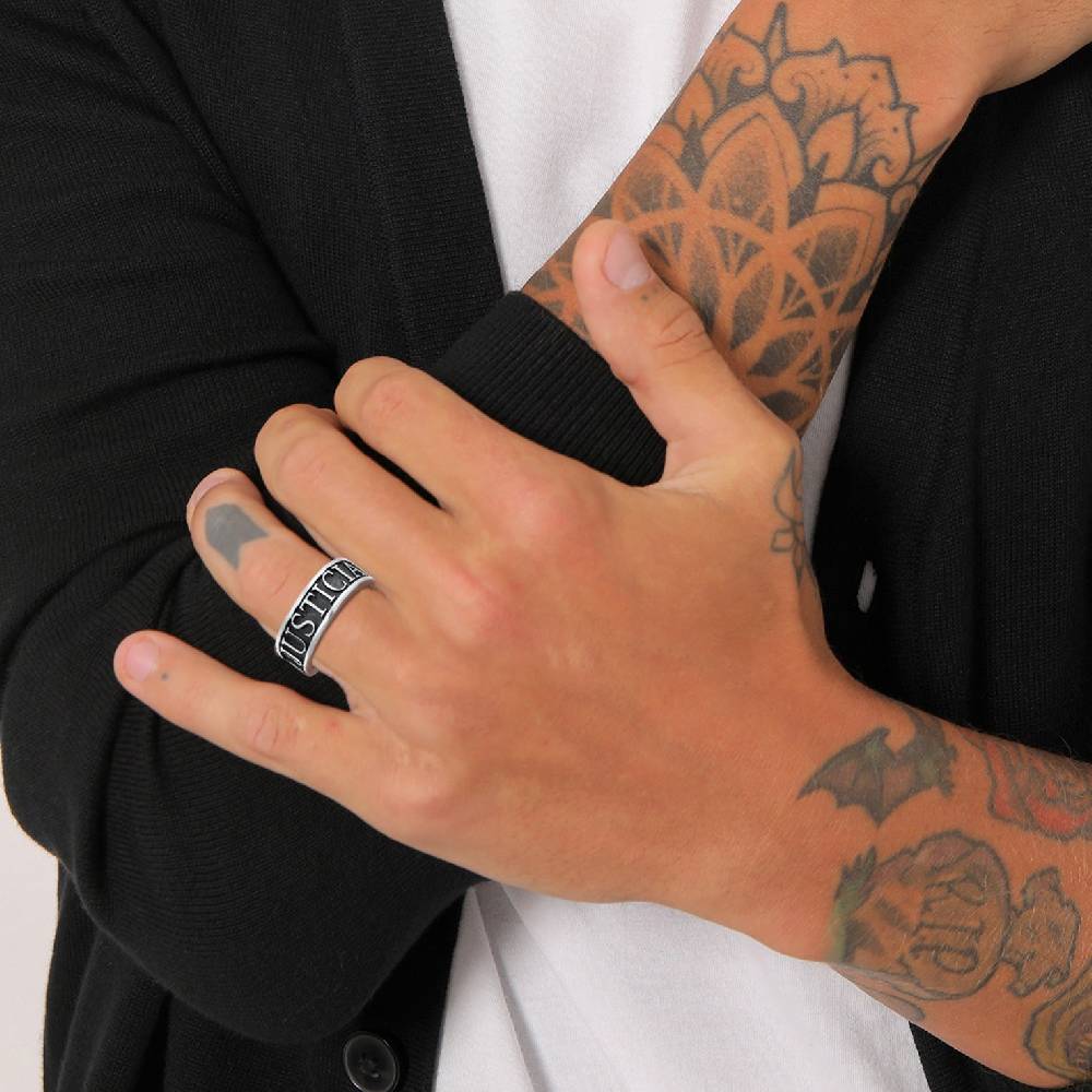 Kuzzoi Bandring Justicia Veritas