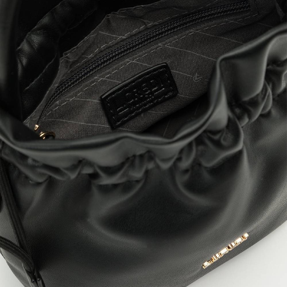 L. Credi Nahla Hobo Schwarz