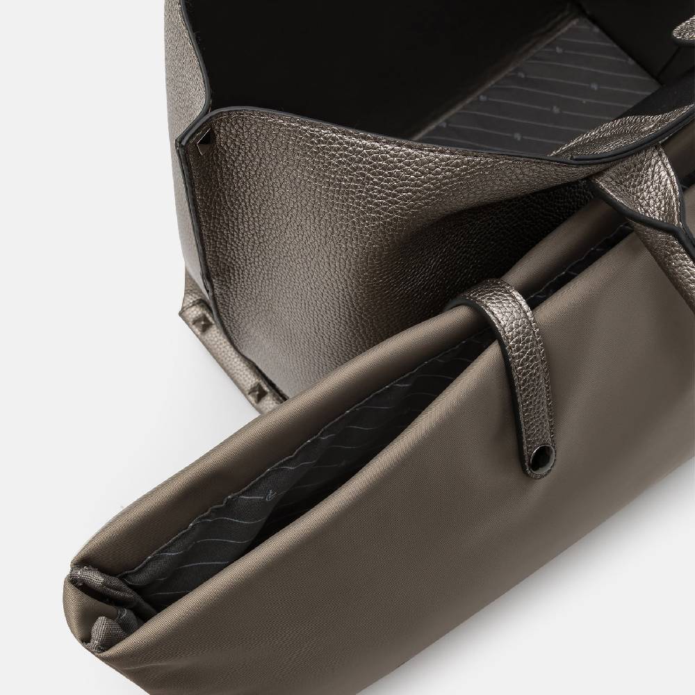 L. Credi Nancy Shopper Gun