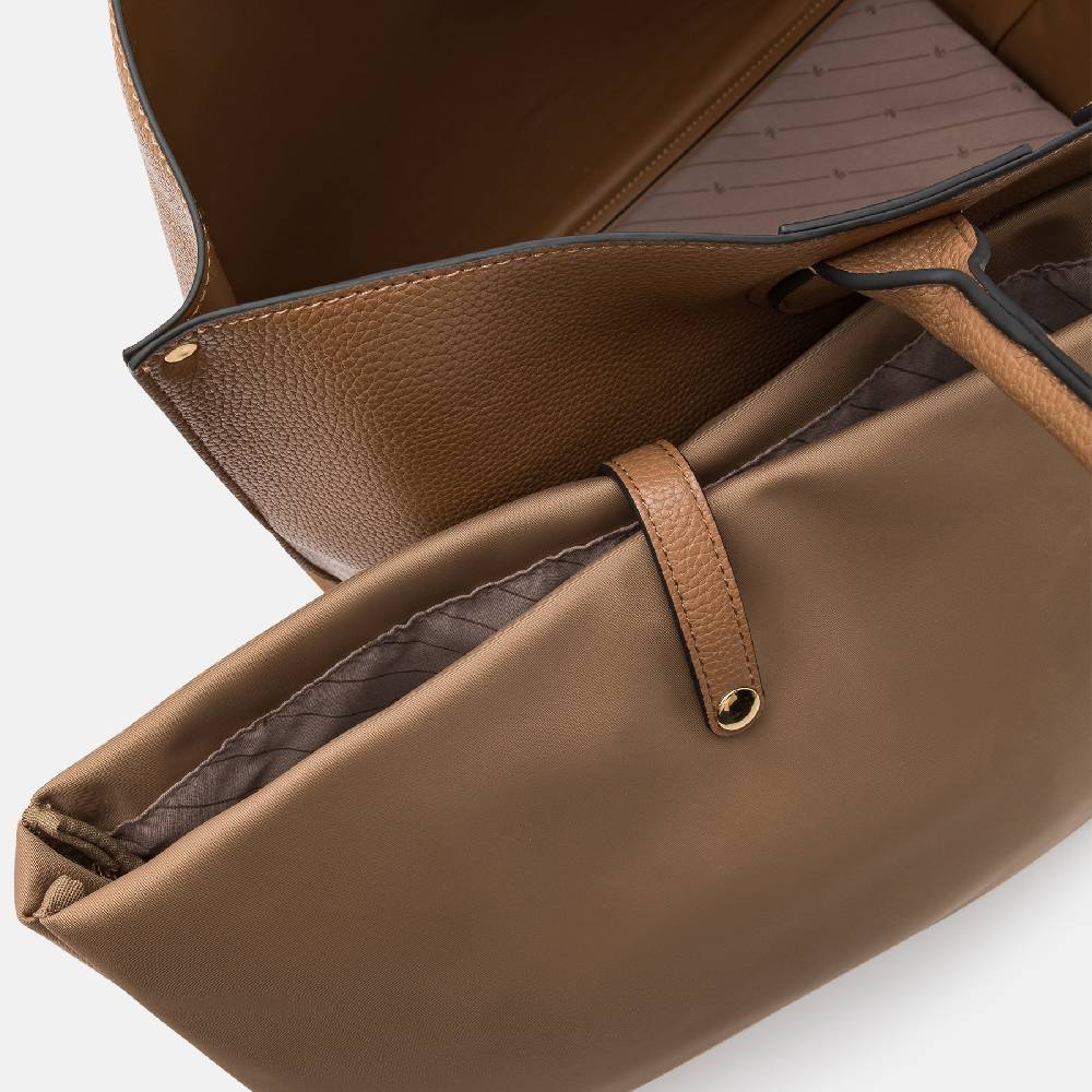 L. Credi Nancy Shopper Toffee