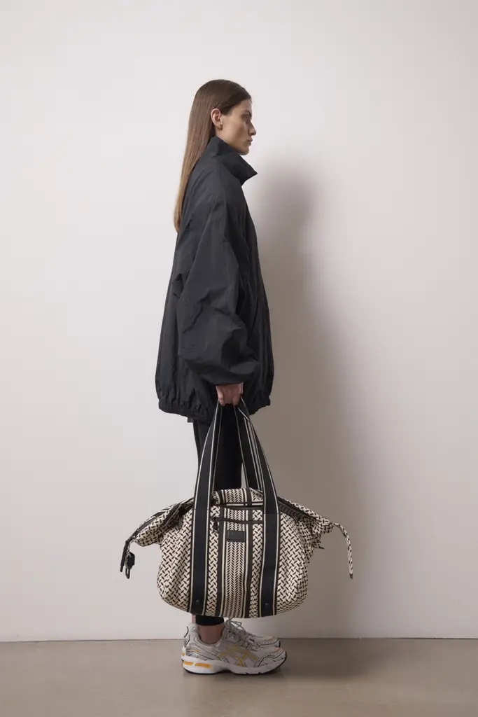 Lala Berlin Big Bag Muriel 2.0 Canvas Heritage Stripe Black