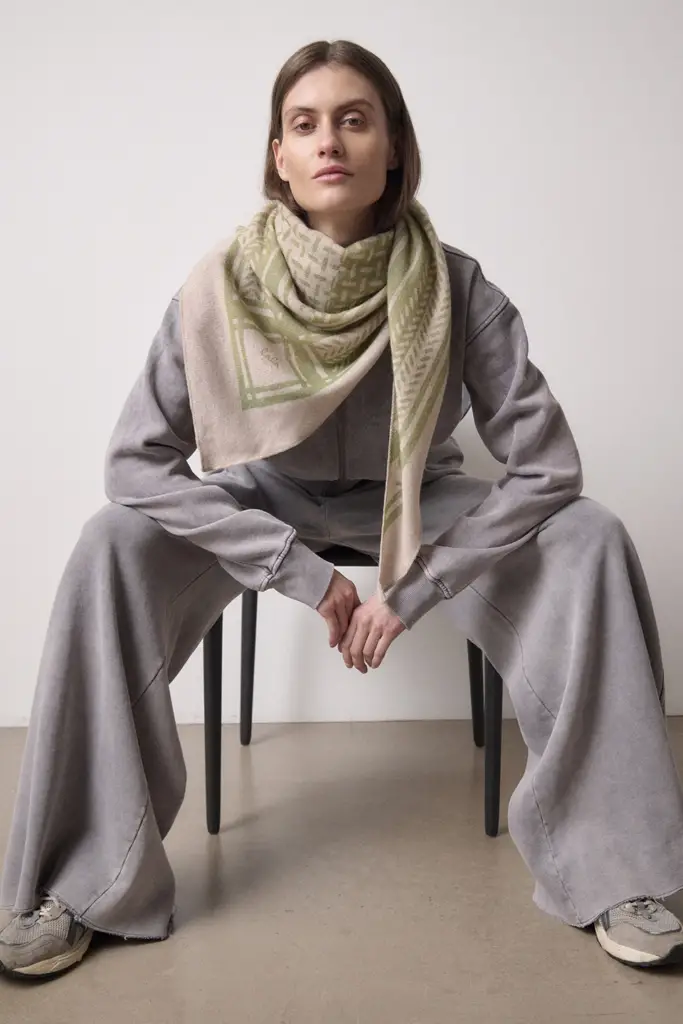 Lala Berlin Triangle Puzzle cashmere dune/sage Lala Berlin Triangle Puzzle cashmere dune/sage