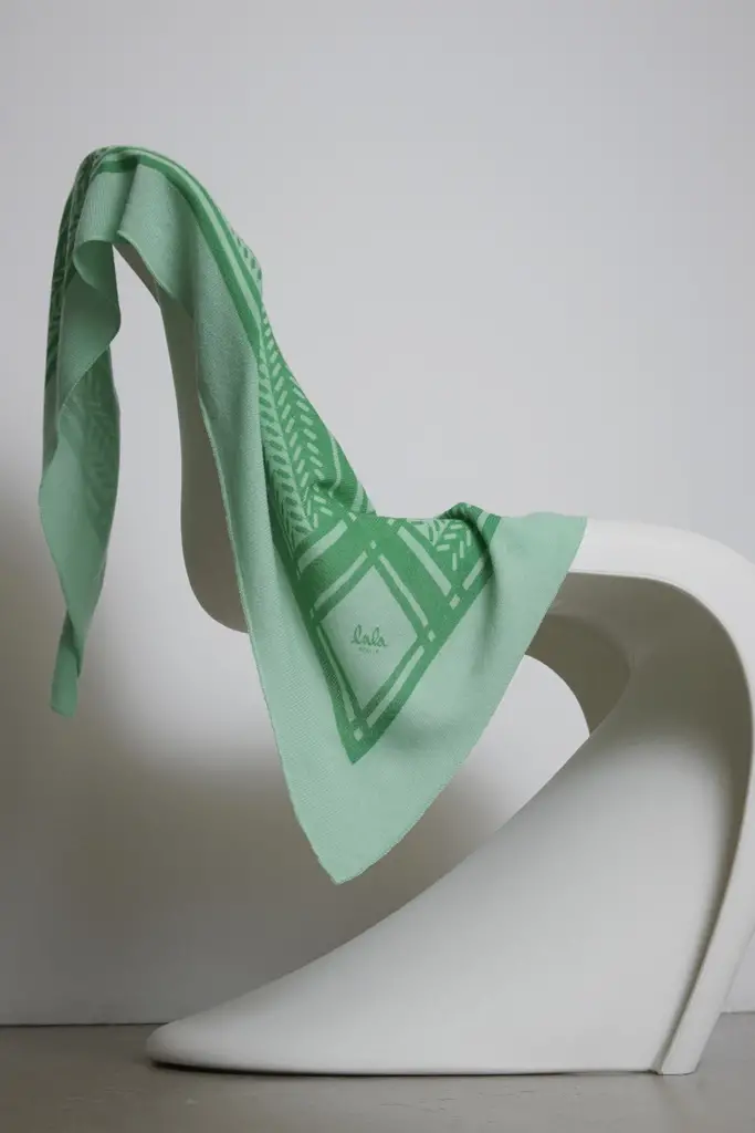 Lala Berlin Triangle Puzzle Cashmere Goryeo/green