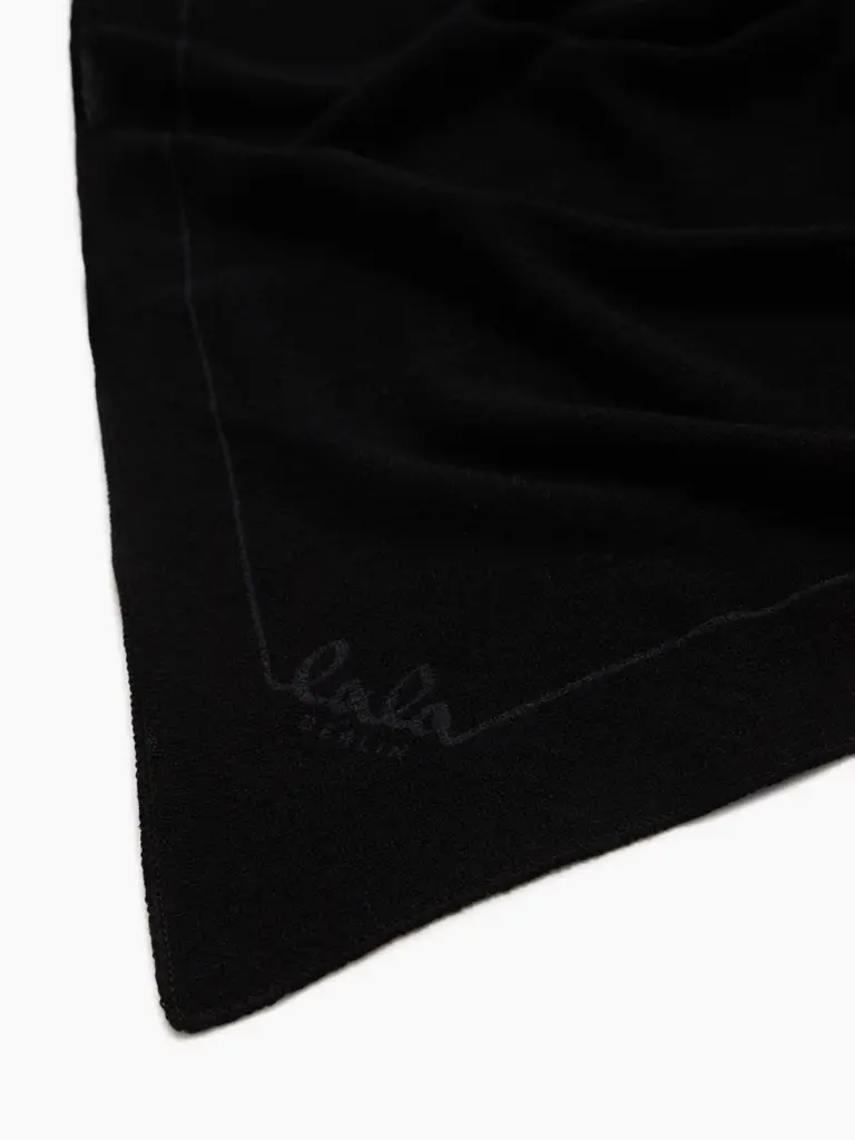 Lala Berlin Triangle Solid M Cashmere Nero